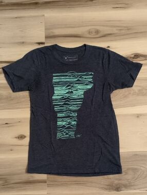 EUC Mountains Of Vermont T-shirt Unisex Size Small